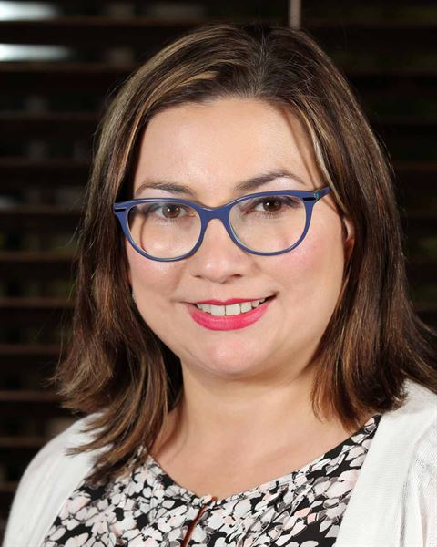 Ofelia Wedding Officiant