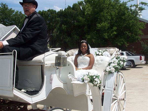 Na'Kayshions Wedding Chapel and Event Facility