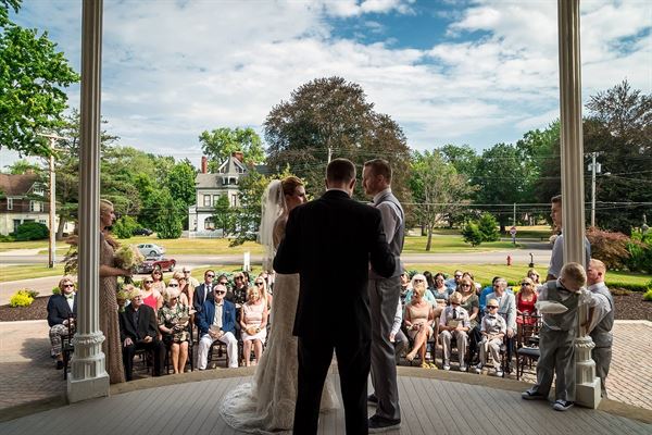 Steele Mansion Inn & Gathering Hub