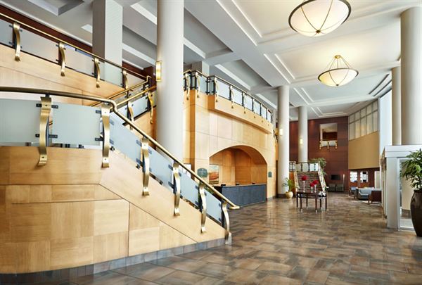 Sheraton Suites Calgary Eau Claire