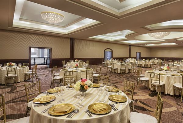 Sheraton Suites Calgary Eau Claire