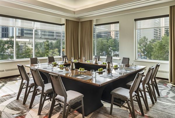 Sheraton Suites Calgary Eau Claire