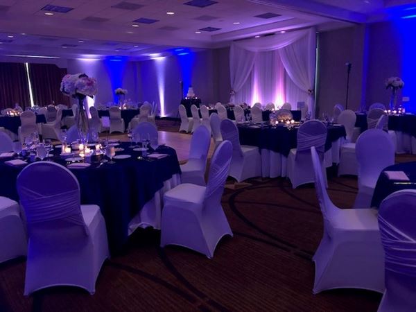 DoubleTree By Hilton Milwaukee - Brookfield Hotel