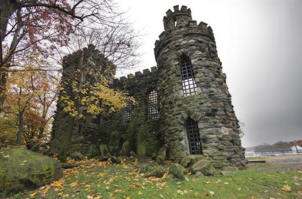 Glen Island Harbour Club