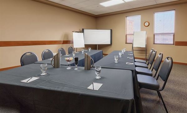 Podollan Inn & Spa-Grande Prairie