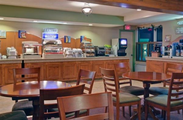 Holiday Inn Express & Suites Charlottetown