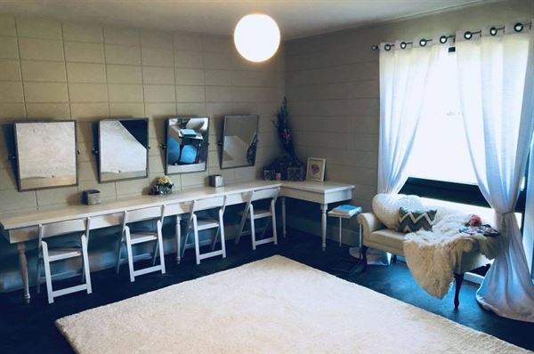 Twenty-One Acres, Wedding & Event Venue