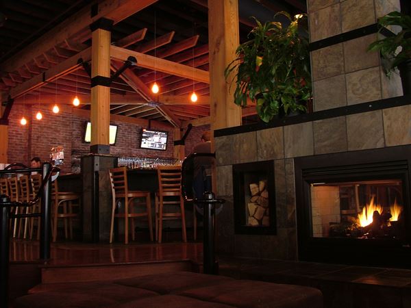 Lazlo's Brewery & Grill -Historic Haymarket