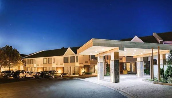 Quality Inn & Suites - Brampton