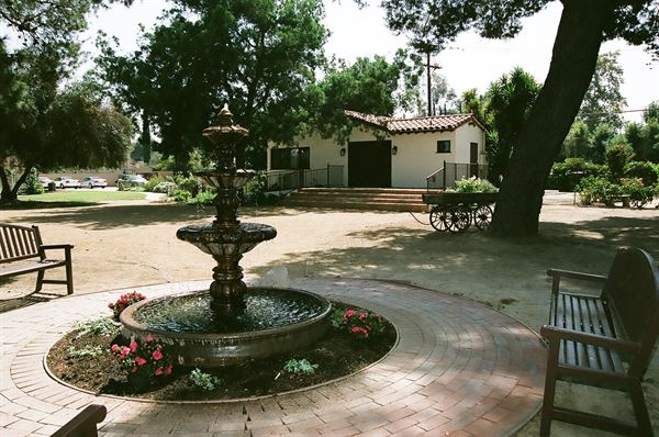 Tarzana Community & Cultural Center
