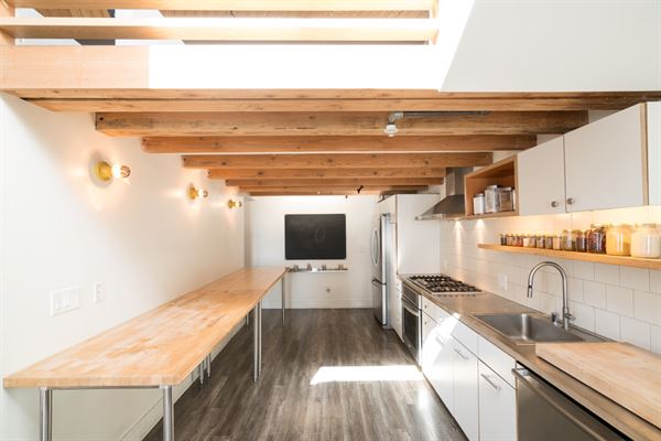 Santa Monica Boutique Event & Meeting Loft