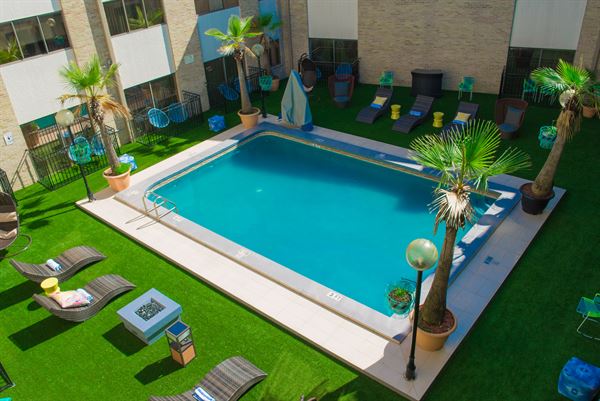 Riverwalk Plaza Hotel