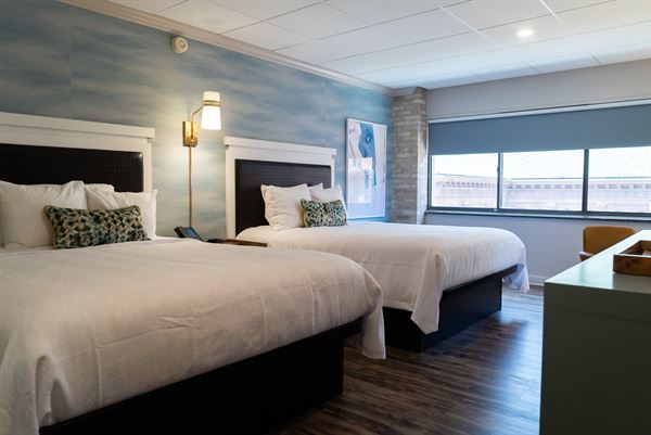 Riverwalk Plaza Hotel