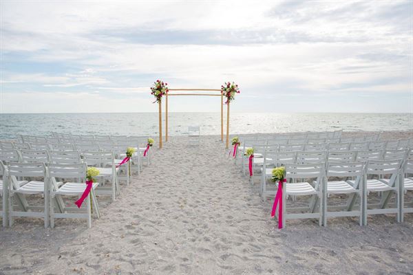 'Tween Waters Island Resort & Spa