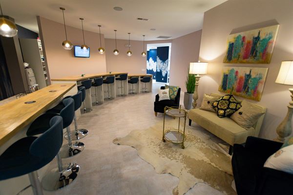 Karma Spa Lounge & Beauty Bar