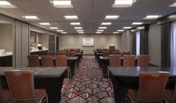 Hampton Inn & Suites Columbus Easton Area