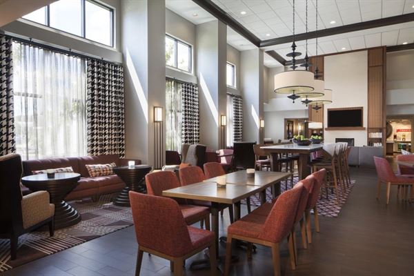 Hampton Inn & Suites Columbus Easton Area