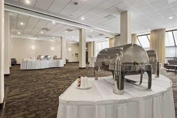 Best Western Premier Calgary Plaza Hotel & Conference Centre