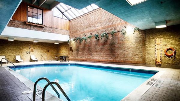 Best Western Plus - Toronto Airport Hotel