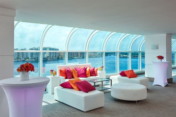 Waterstone Resort & Marina- a Curio Collection by Hilton