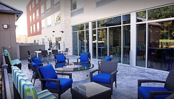 Holiday Inn Express & Suites Greenwood Mall