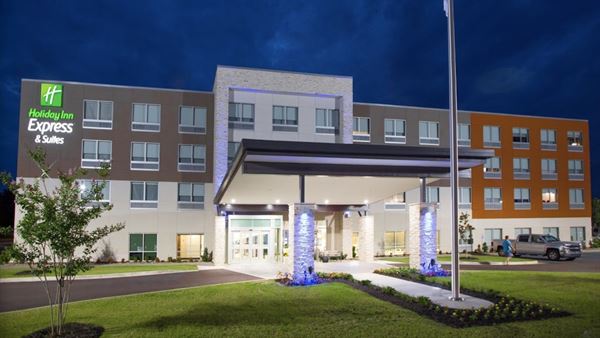 Holiday Inn Express & Suites Greenwood Mall