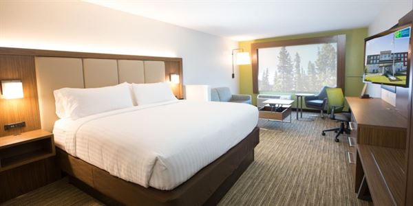 Holiday Inn Express & Suites Greenwood Mall