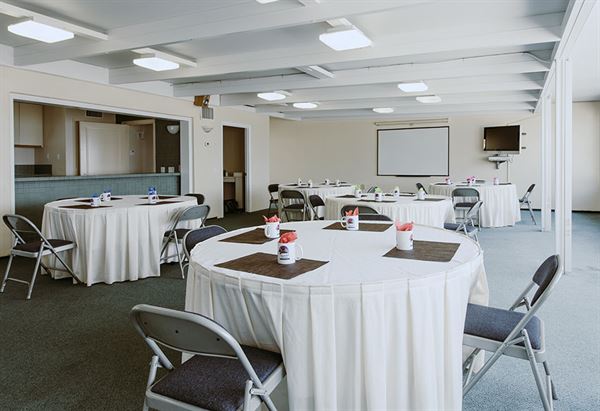 Tamarack Beach Resort