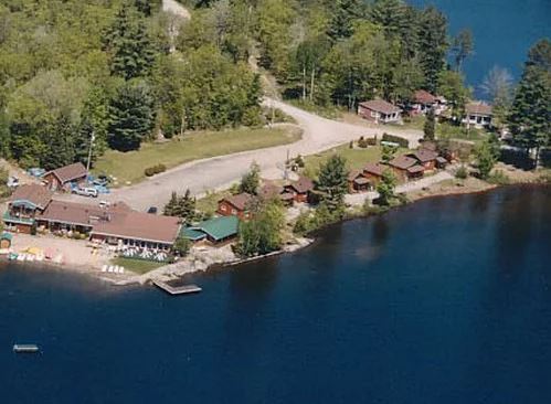 Spectackle Lake Lodge