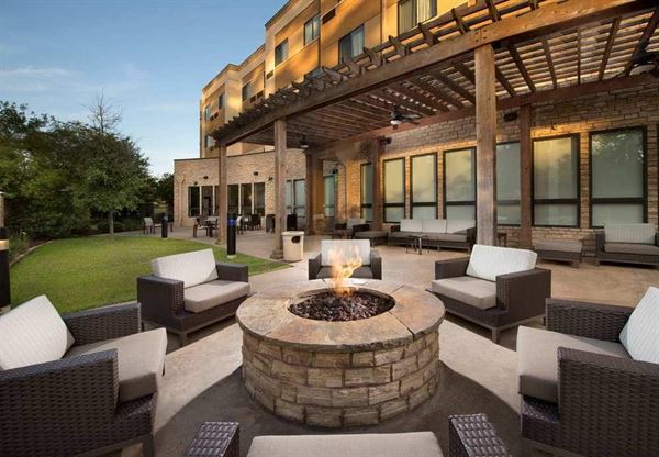 Courtyard Lufkin