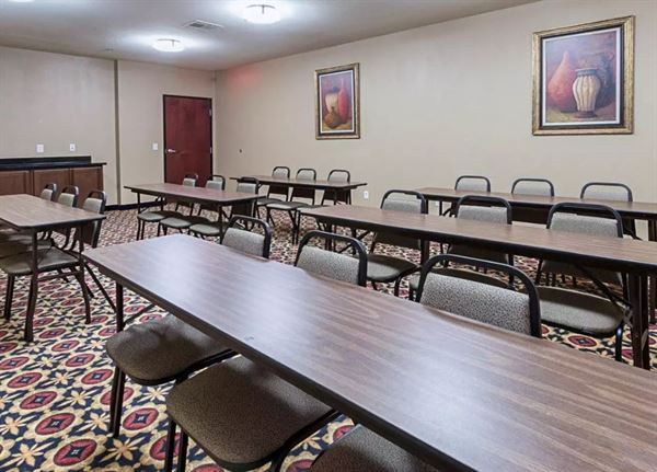 Comfort Suites Of Ennis