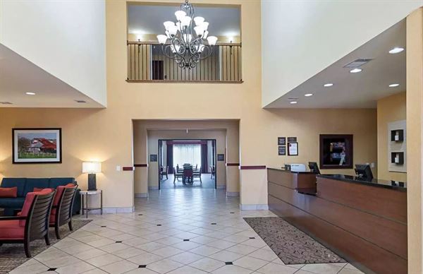 Comfort Suites Of Ennis