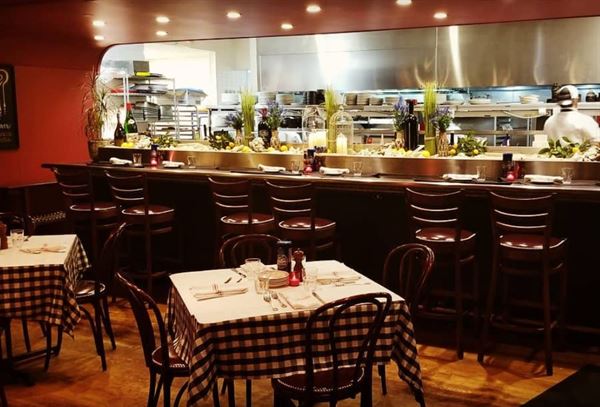 Salut Bar Americain - St. Paul