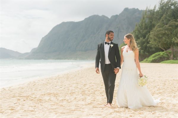 Simple Oahu Wedding