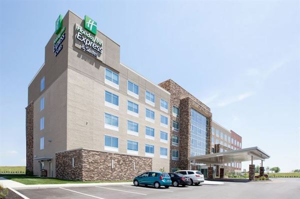 Holiday Inn Express & Suites Indianapolis NE-Noblesville