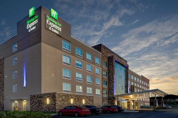 Holiday Inn Express & Suites Indianapolis NE-Noblesville