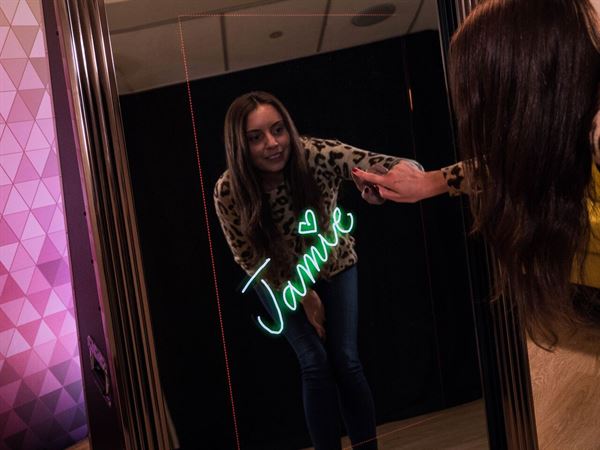 Snapshot Photo Booth Rental