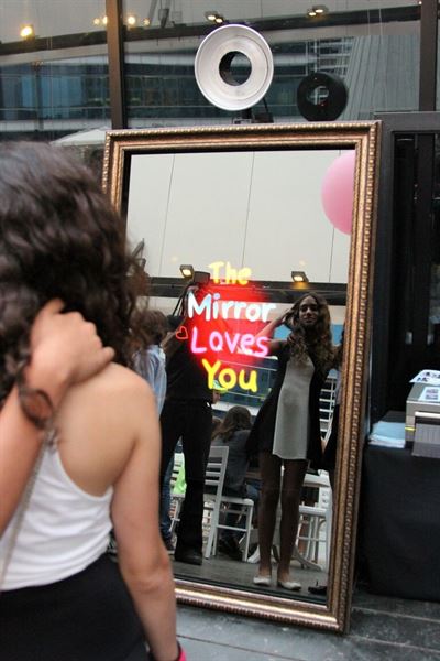 Snapshot Photo Booth Rental