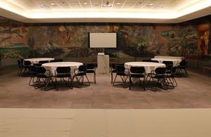 Mark & Carolyn Mollers Cyclorama Mural Room