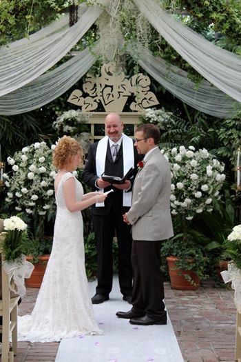 ST LOUIS WEDDING OFFICIANT