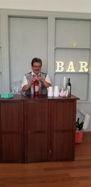 Diamonds & Lace Weddings and Events Planning/Catering