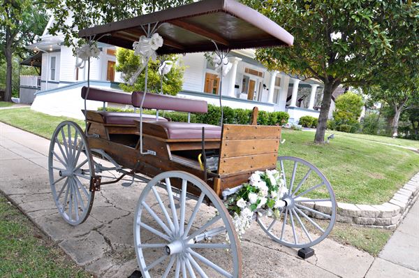 Surrey House And Gardens