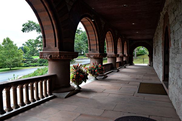 Oakes Ames Memorial Hall