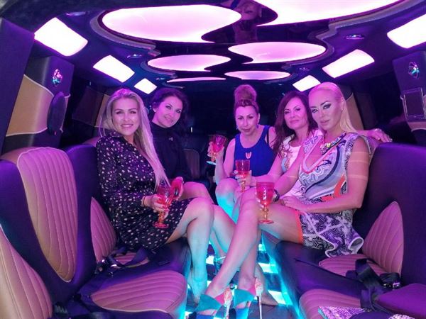 King And Queen Limo INC