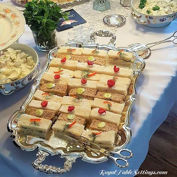 Royal Table Settings