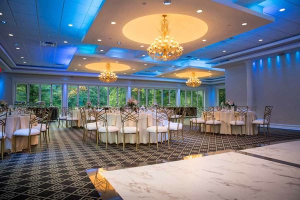 The Estate at Farrington Lake