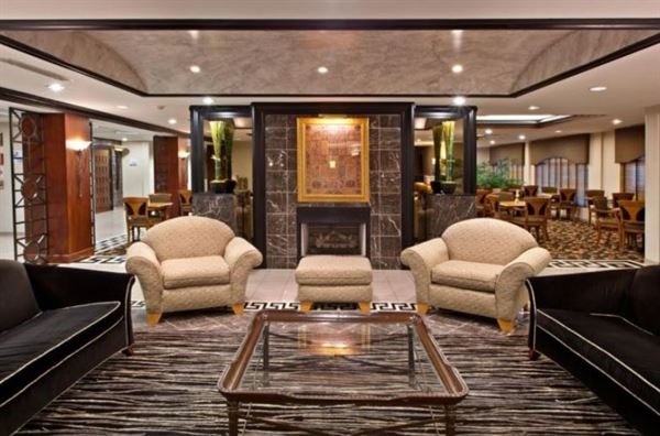 Holiday Inn Express & Suites Greenwood