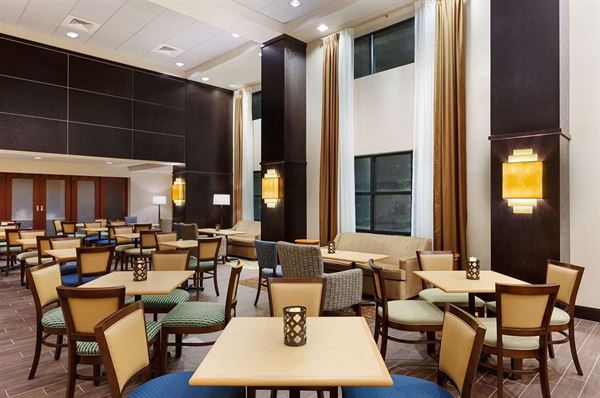 Hampton Inn & Suites Camp Springs/Andrews AFB