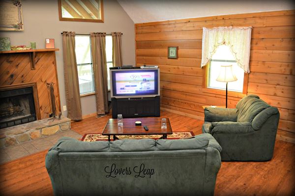 In The Smokies Weddings & Cabins