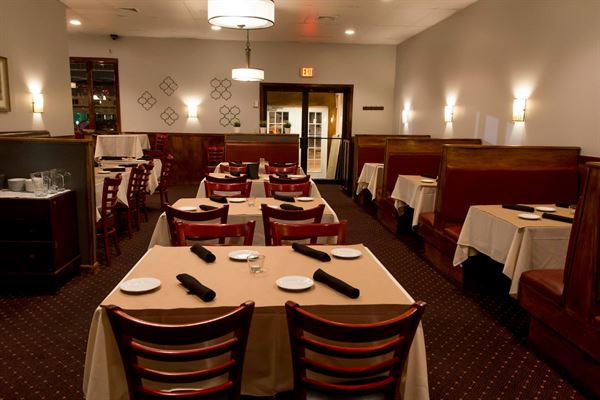 Lola's Bistro & Grill